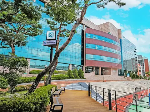 영진전문대학교